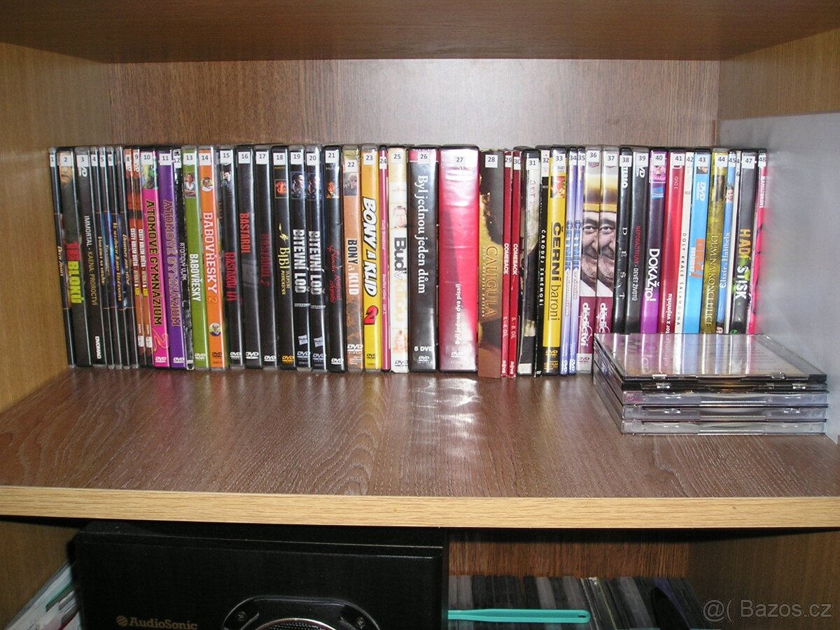 Prodám 480 originálních DVD filmů