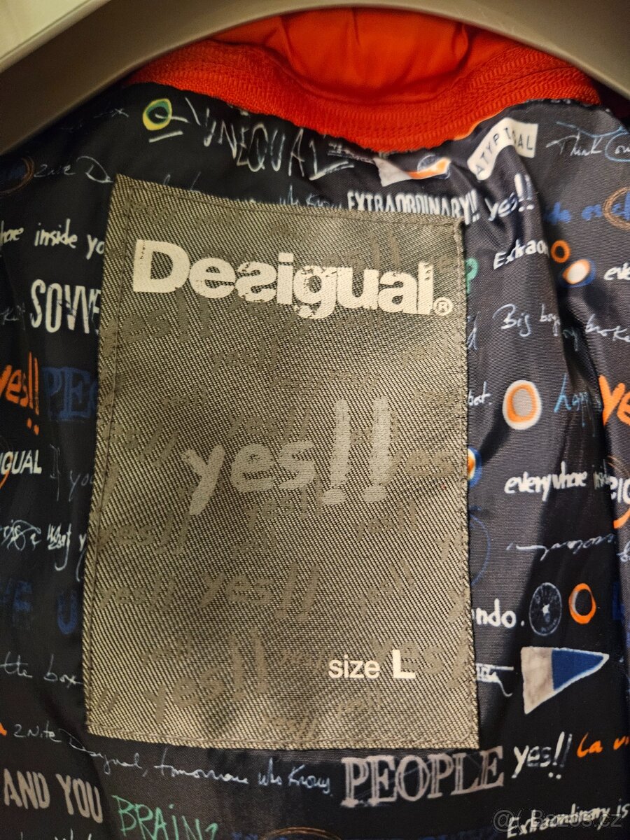 PÁNSKÁ DESIGUAL ZIMNÍ BUNDA VEL. L, S KAPUCÍ