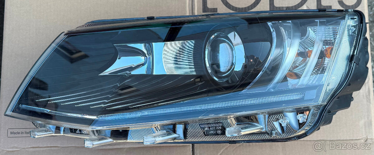 Světlomet levý xenon 5E1941015B LED Škoda Octavia 3 Nový