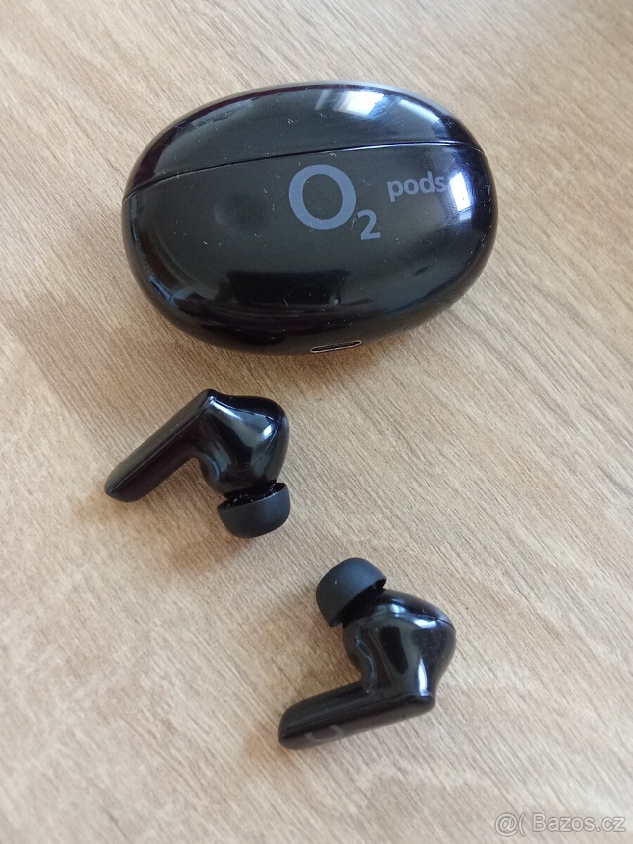 Prodej bezdrátových sluchátek značky O2 pods +