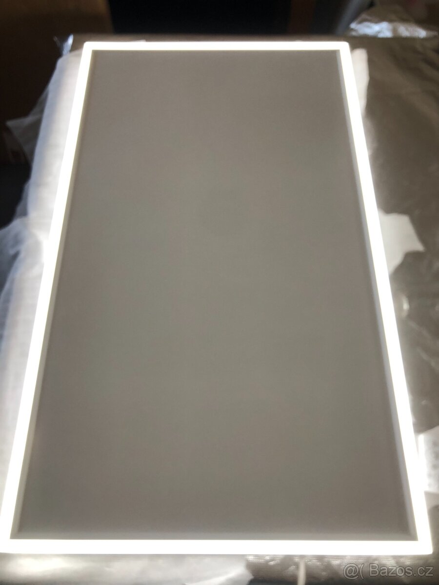 Stropní infračervený panel s LED osvětlením 800W