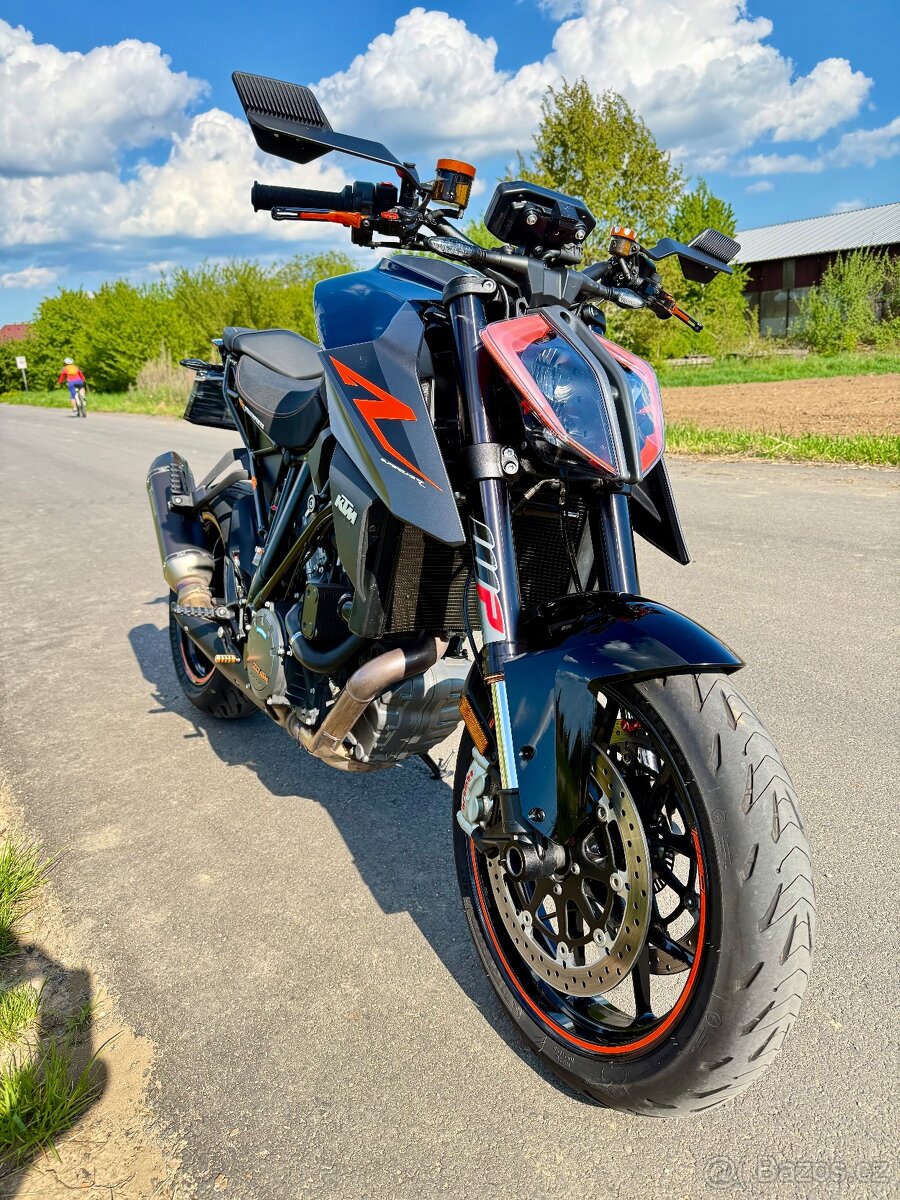 KTM 1290 Duke R rv:2019/2 najeto:16290km 2x klíče. Dovoz D