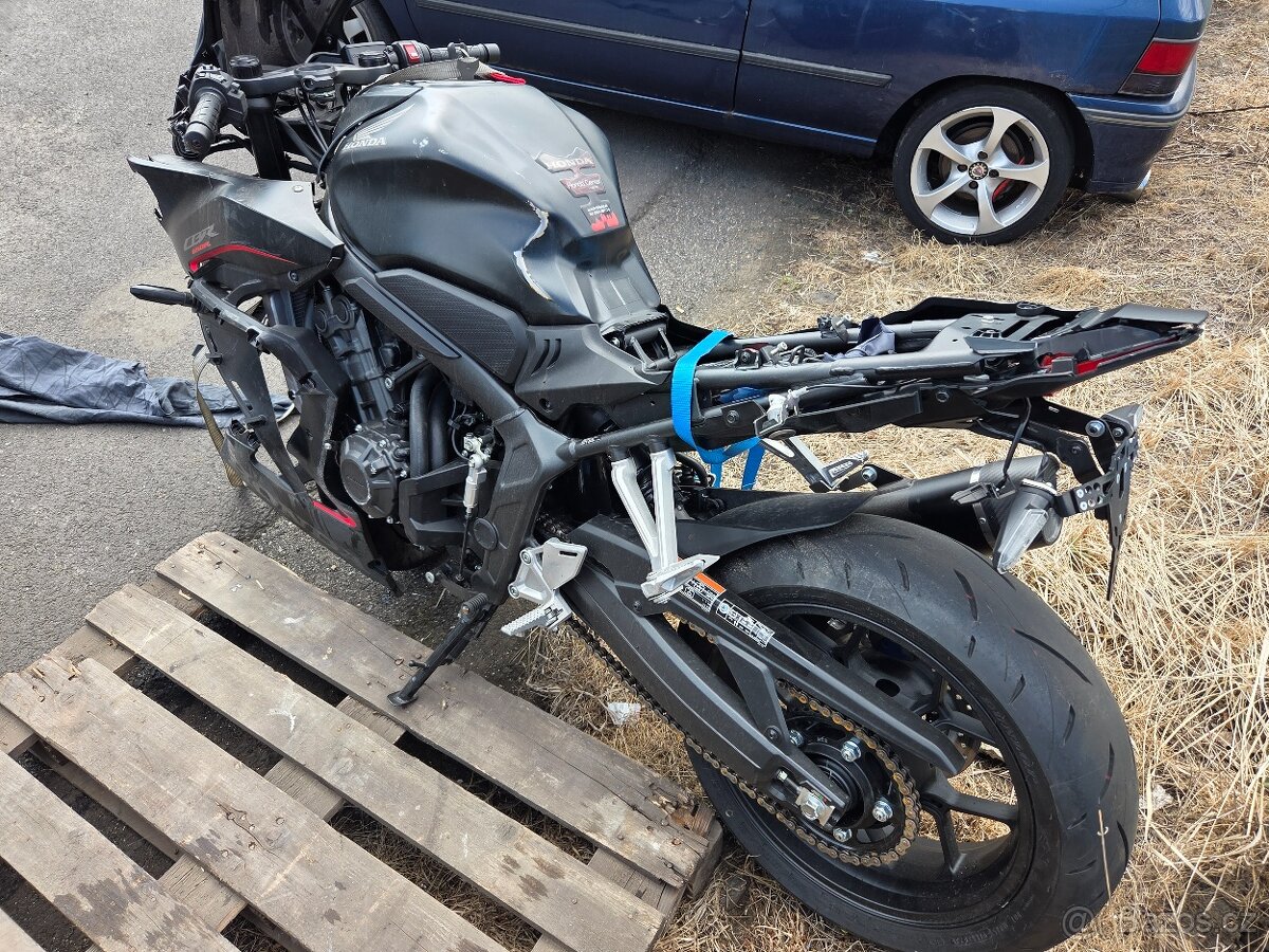 HONDA CBR 650R E-CLUTCH 2024