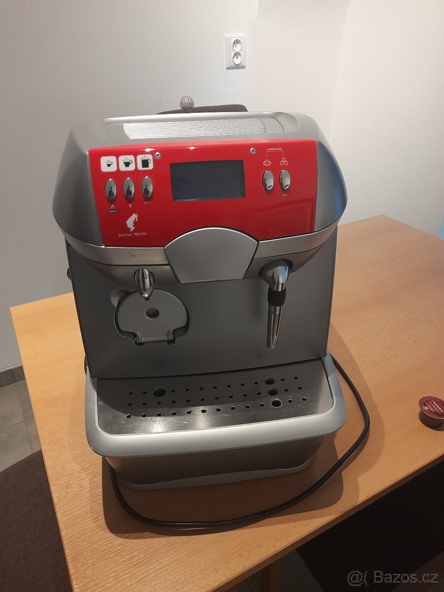Kávovar Julius meinl