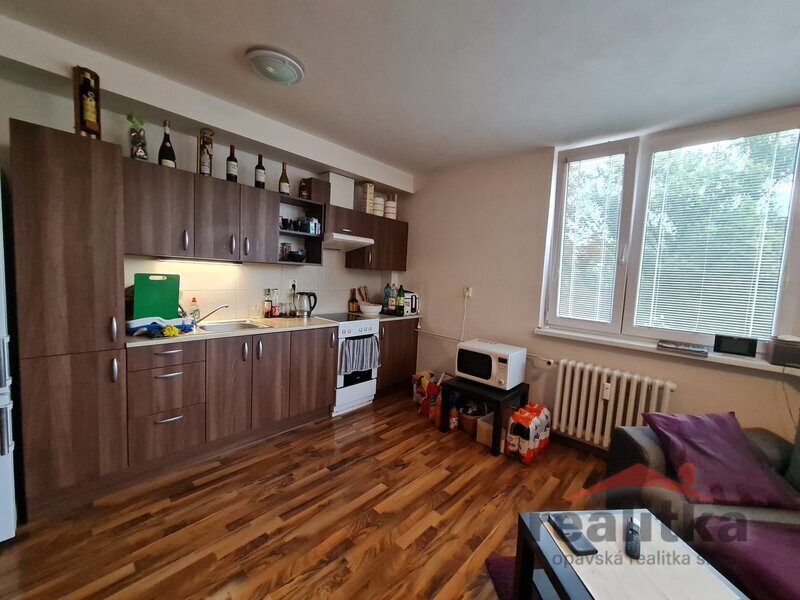Pronájem hezkého bytu 2+kk na Zeyerově ul. v Opavě