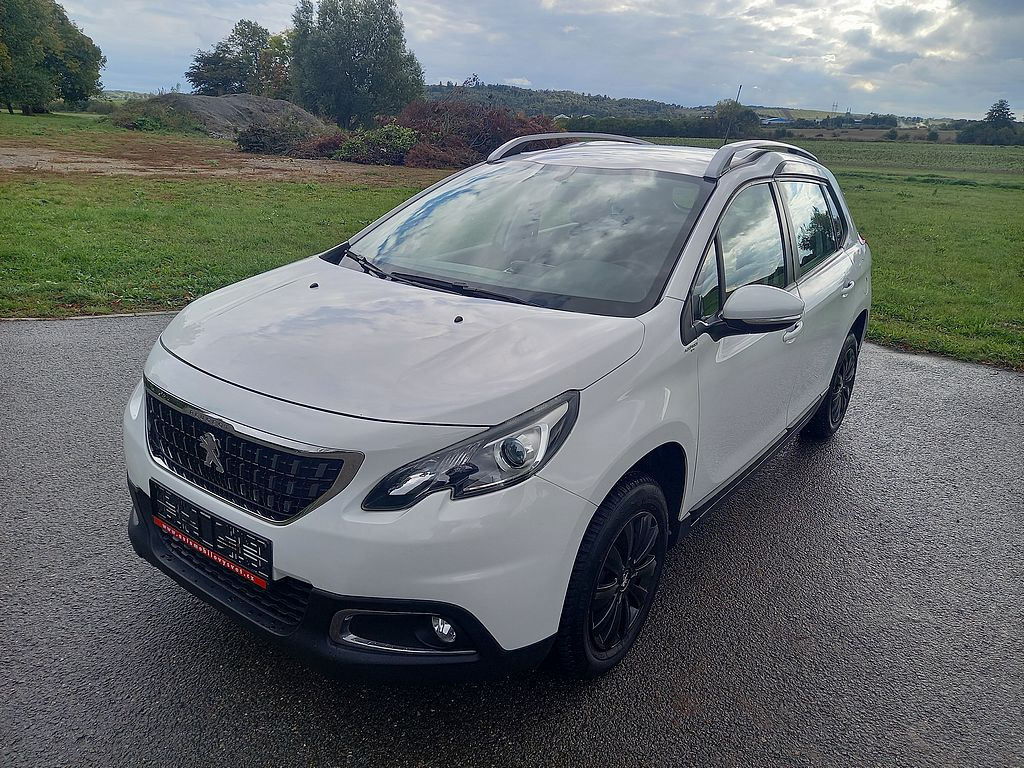 Peugeot 2008, 1.2 PureTech-digiklima-ČR-nehavarované