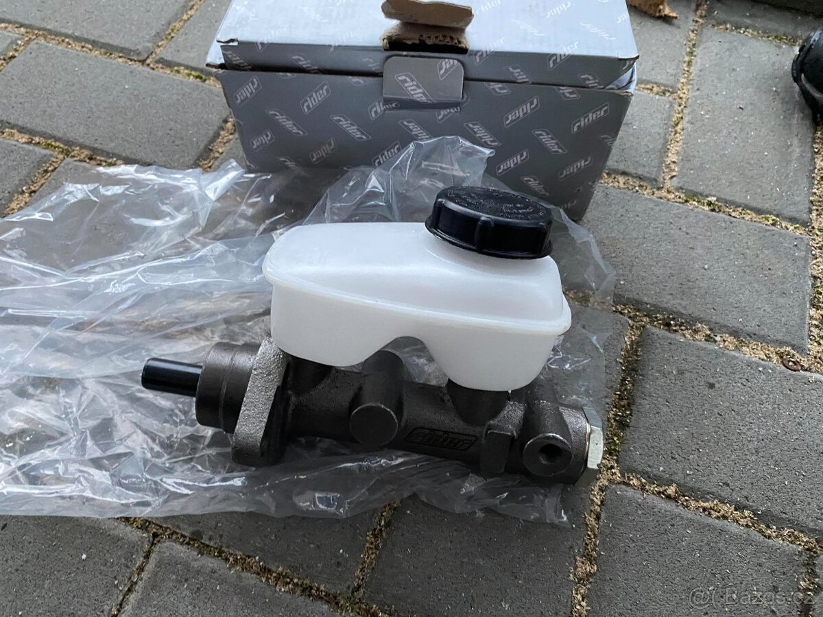 Moskvič 412, hlavní brzdový válec