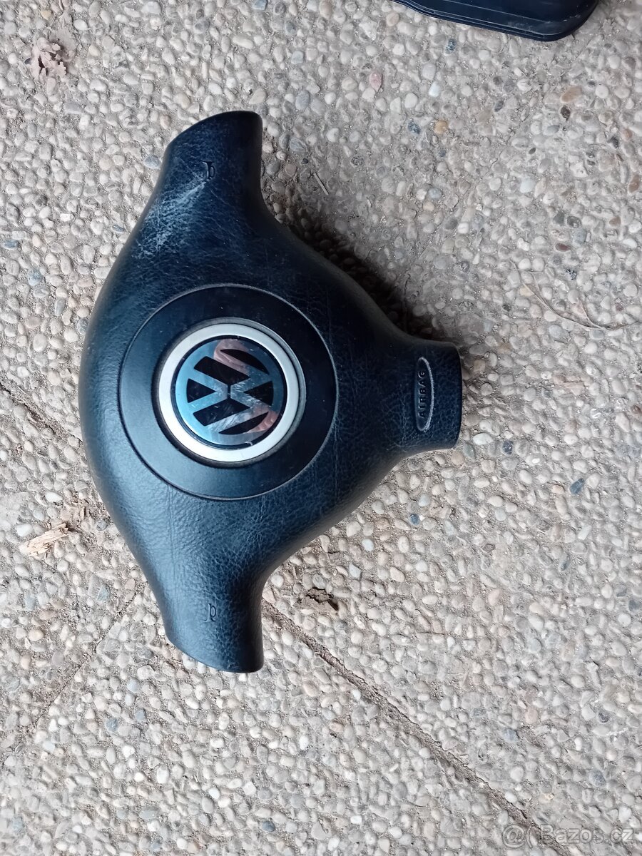 Airbag řidiče passat  b5