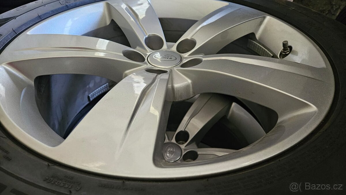 Zimní sada R19 originál Land Rover s rozměrem 8,5jx19 5x108