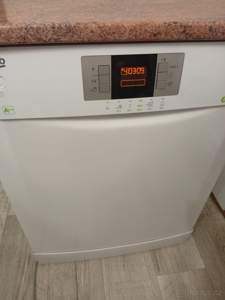 MYČKA NÁDOBÍ BEKO 60cm A++