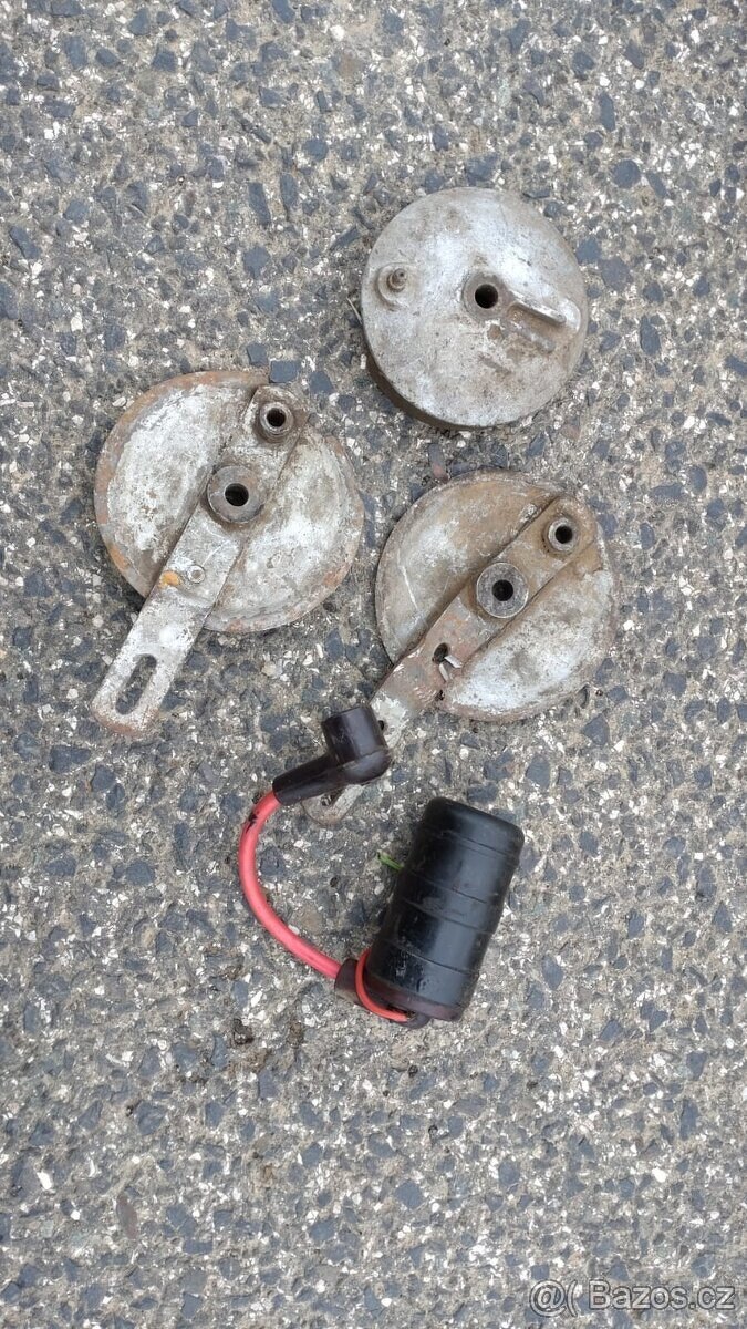 Drobné díly jawa 550 pařez prodám i jednotlivě