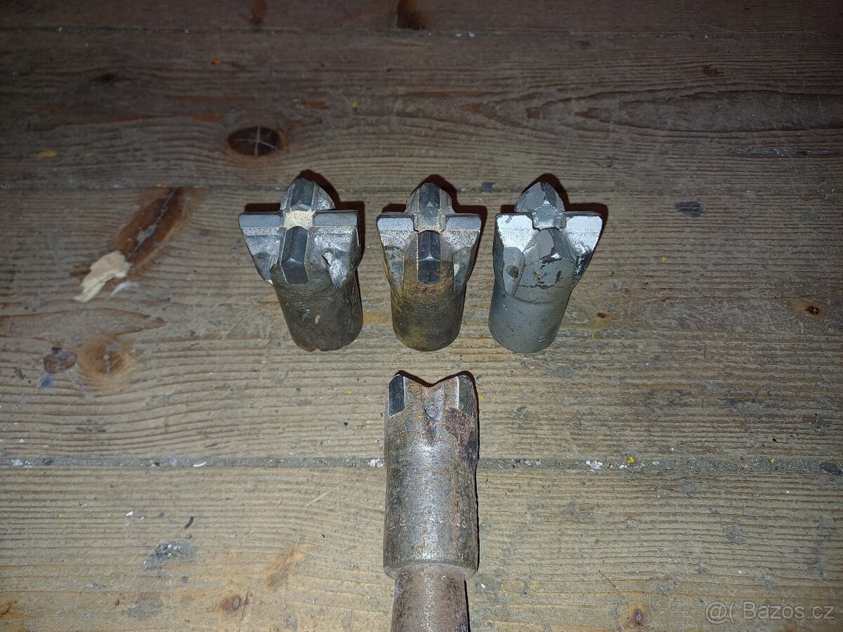 Vrtací korunka,tvrdokov,čtyřbřitá 40mm a 45mm