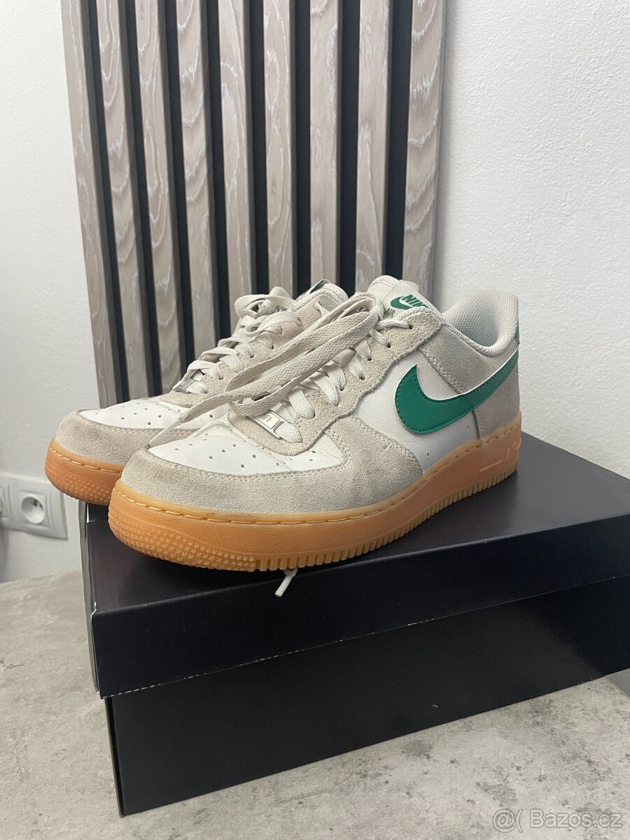 Nike Air Force 1 ´07 LV8 vel. 43