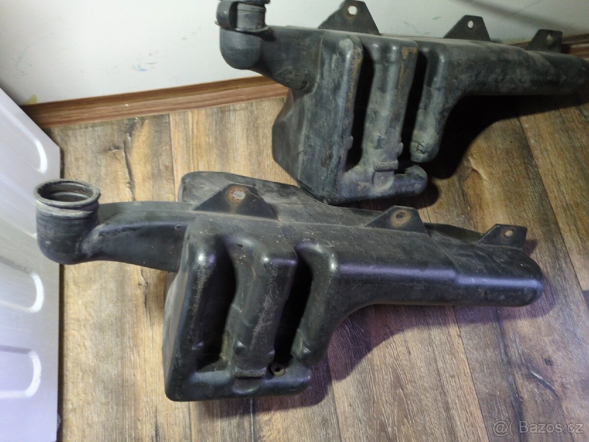 Nádobka osstřikovače AD100