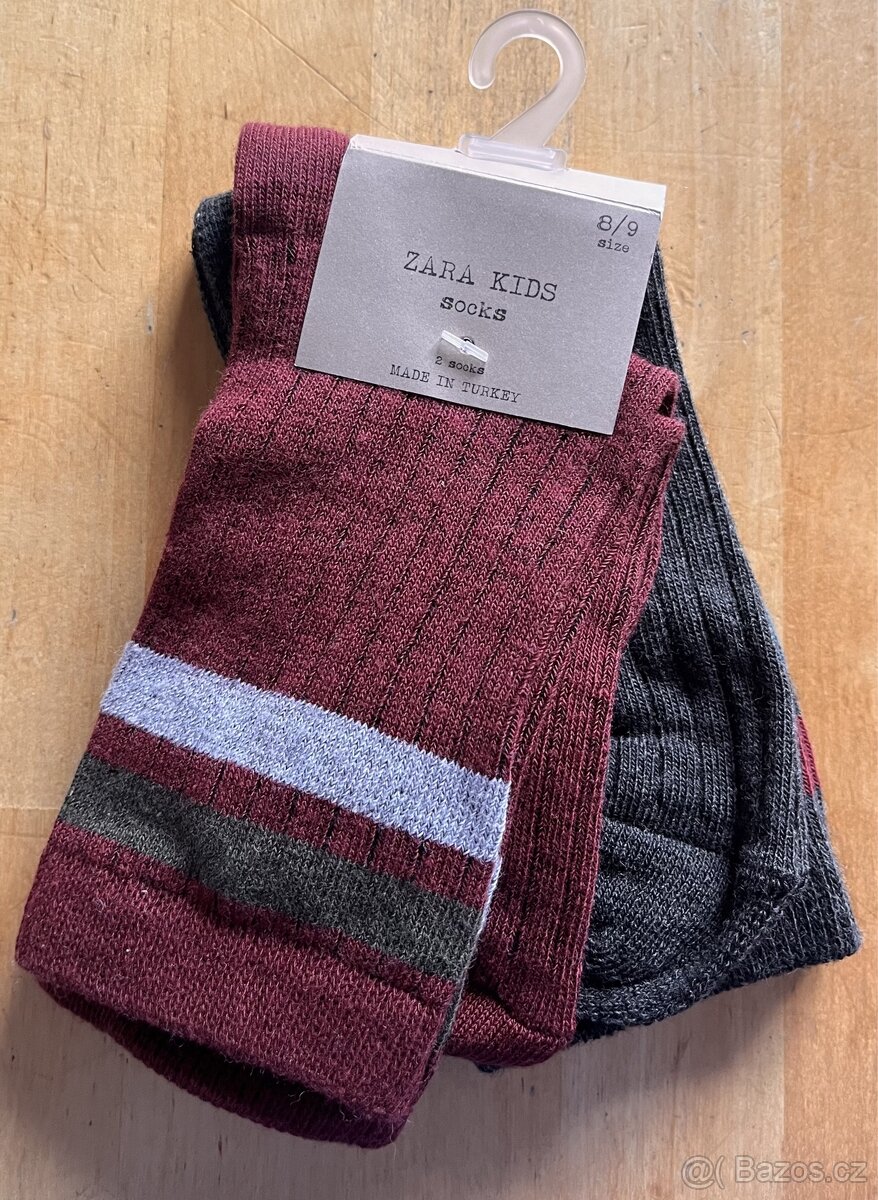 Krásný klučičí nový 2pack ponožek Zara