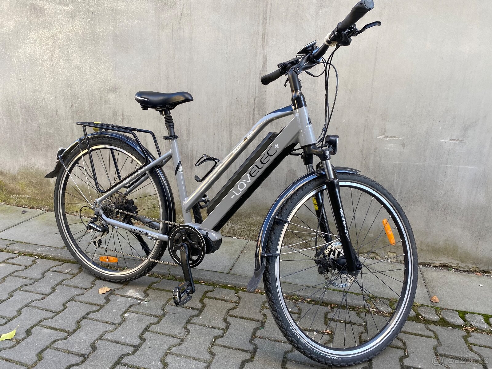 Dámské elektrokolo