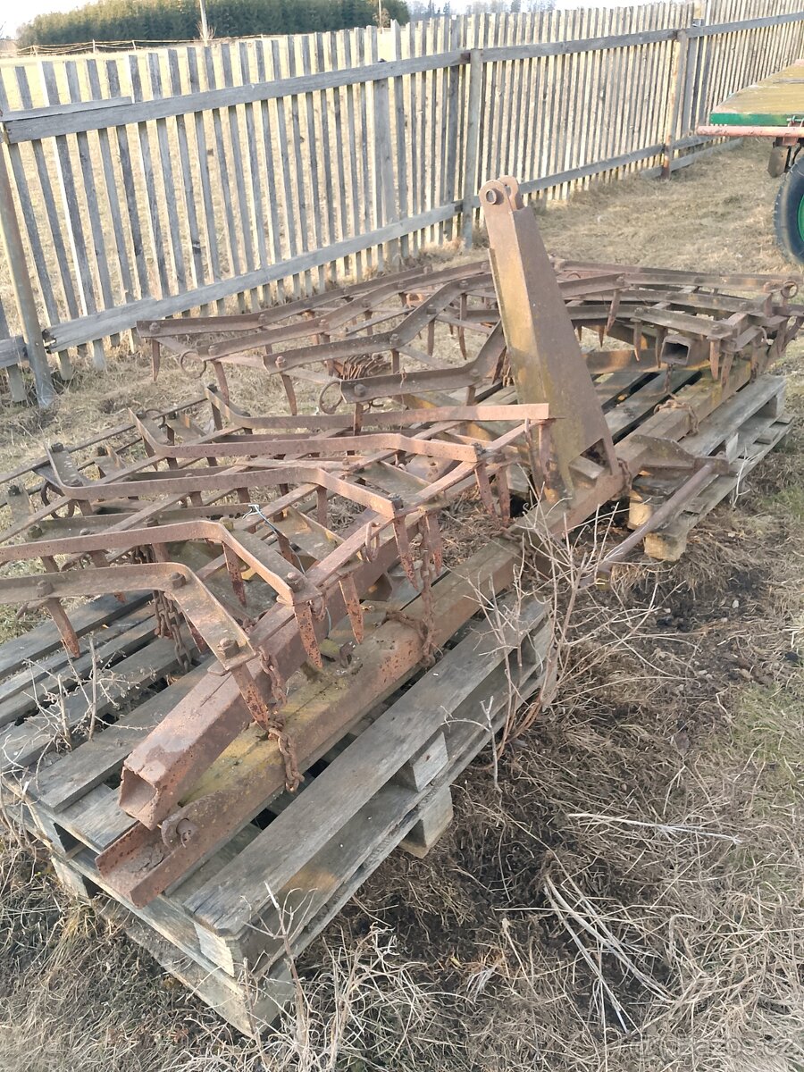 Brány rozkládací nesené 5m