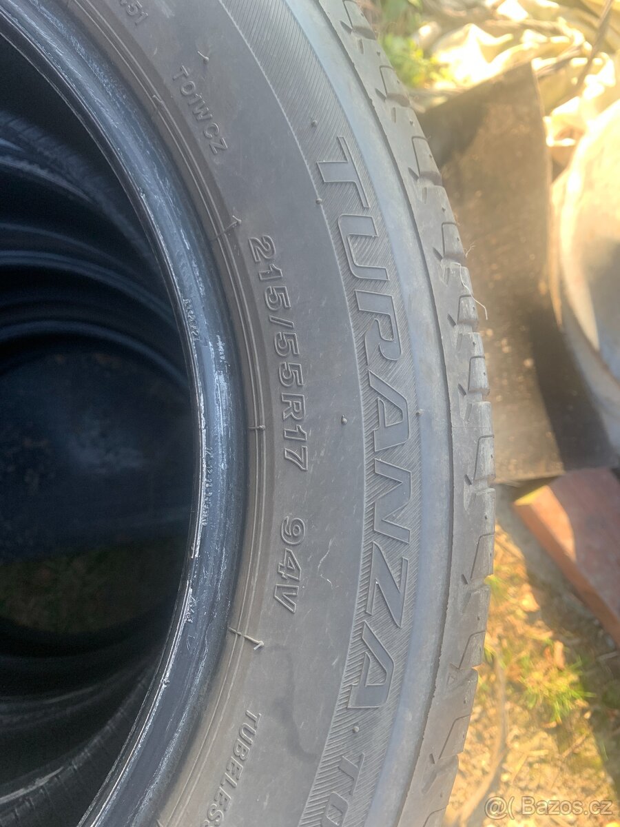 Bridgestone 215/55 r17