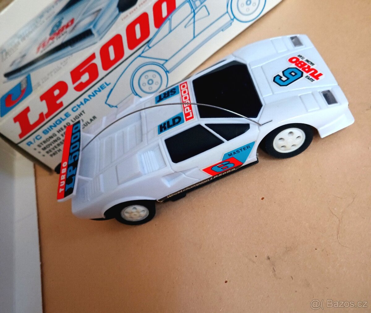 RC auto Lamborghini Countach LP5000 měřítko 1:24