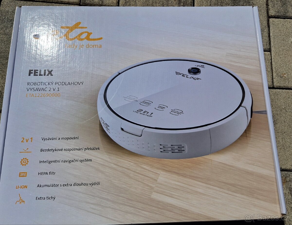 Robotický vysavač ETA Felix 1226 90000,jako nový