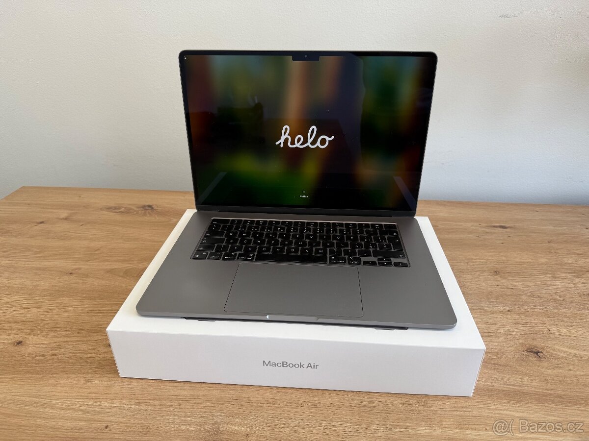 MacBook Air 15 M2 / 16 GB RAM/ 512 GB SSD - TOP STAV