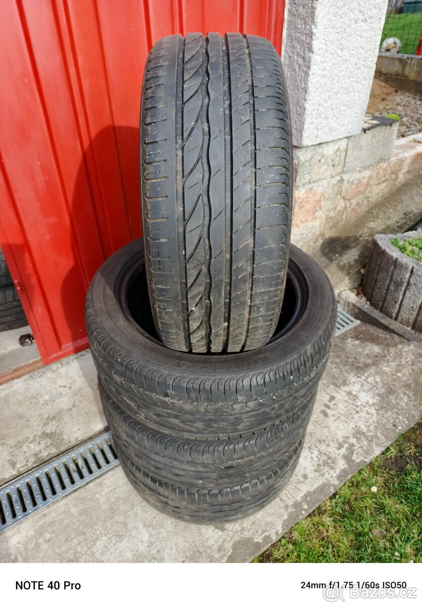 Pneu Bridgestone 215/45/16 letní