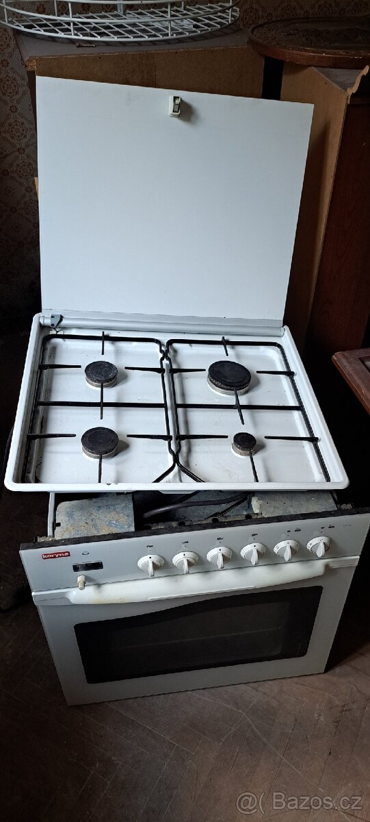 Elektricka trouba a plynova deska
