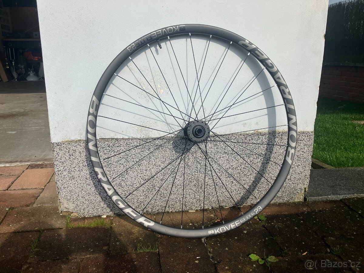 Bontrager Kovee Elite23 Boost 110/148, ořech Shimano, carbon