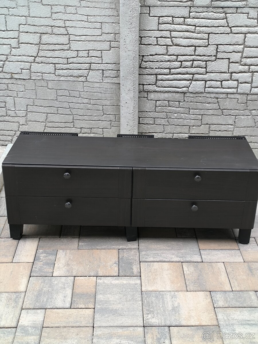 Prodám TV stolek (Komodu) IKEA Besta