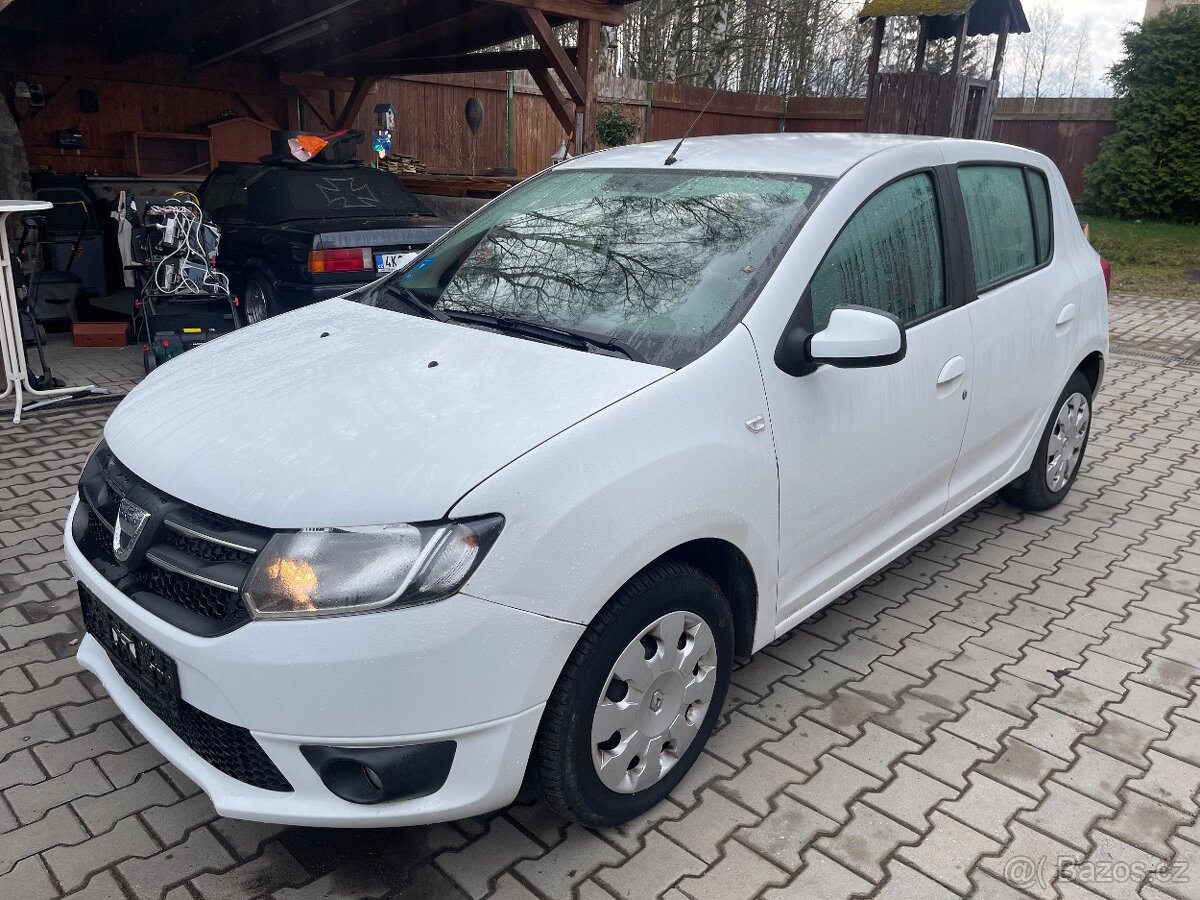 Dacia Sandero 1,2 55kw plyn