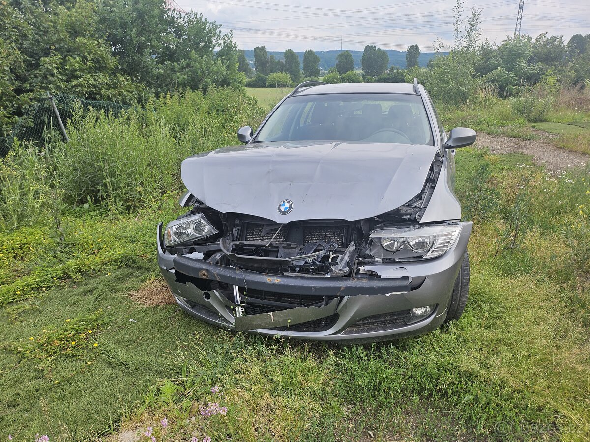 Bmw e91 2litr nafta combi tažné 2009 najeto 230 000