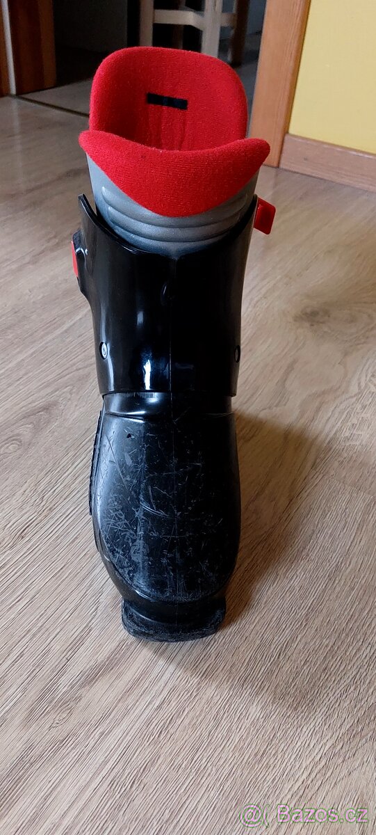 Prodám lyžáky VEL. 40