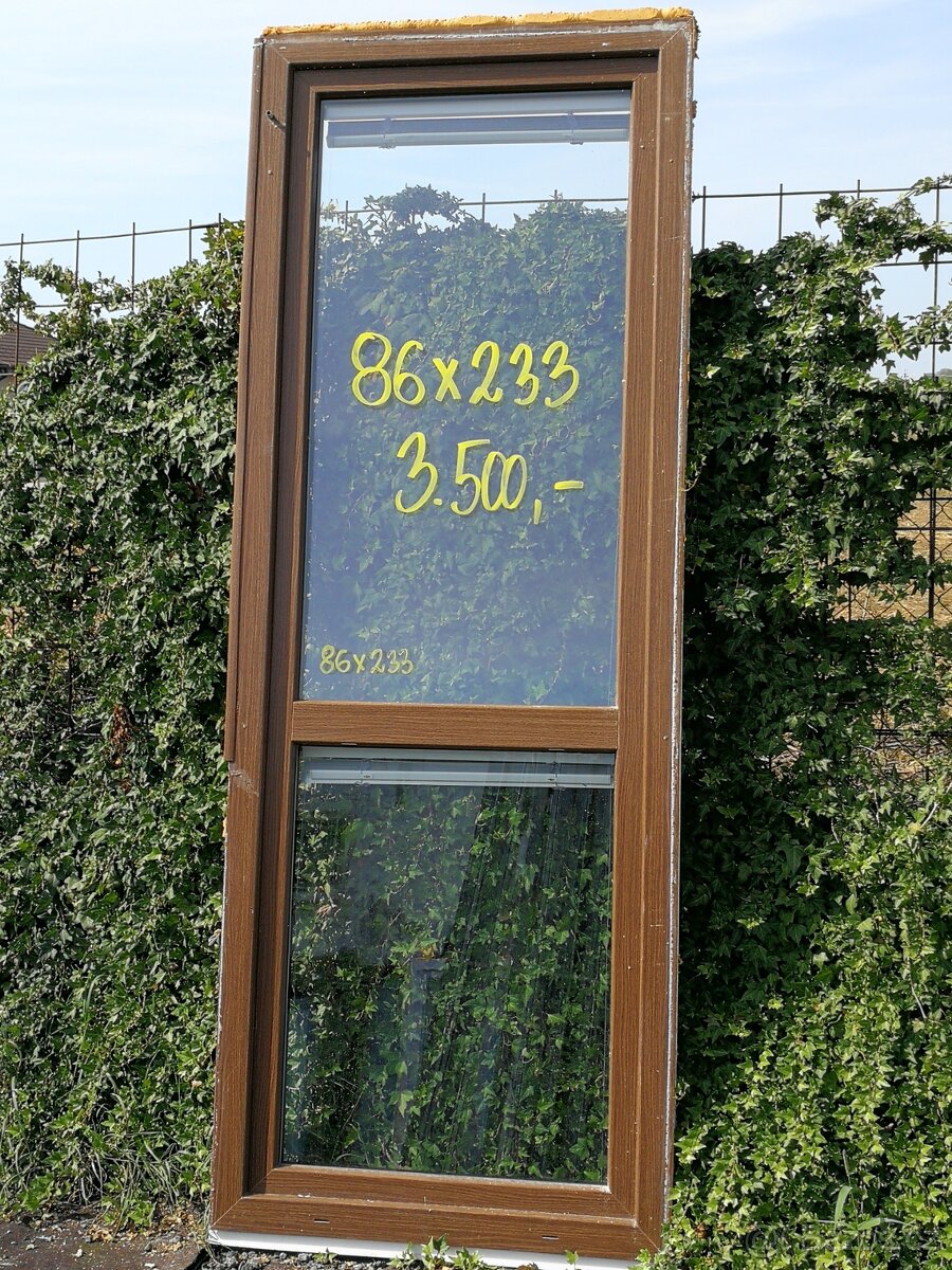 dveře použité balkonové