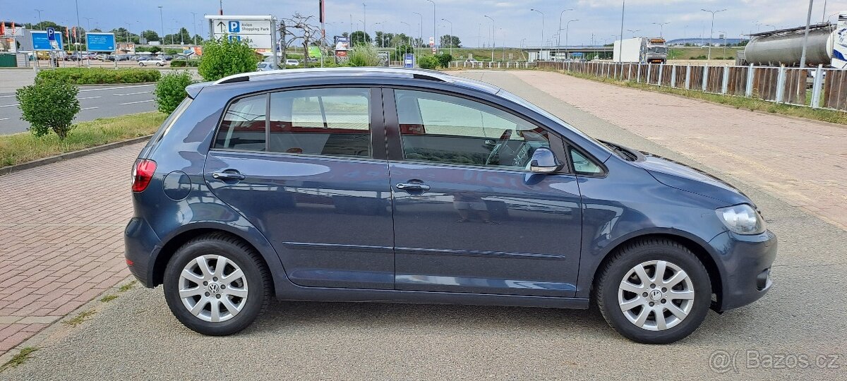 VW Golf Plus 1.2 tsi 77 kw Cebia rv 2012 koupeno v ČR