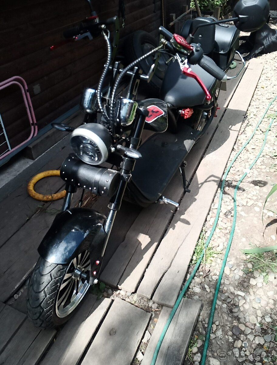 Elektrická koloběžka Chopper EcoWheel GR22 2000W