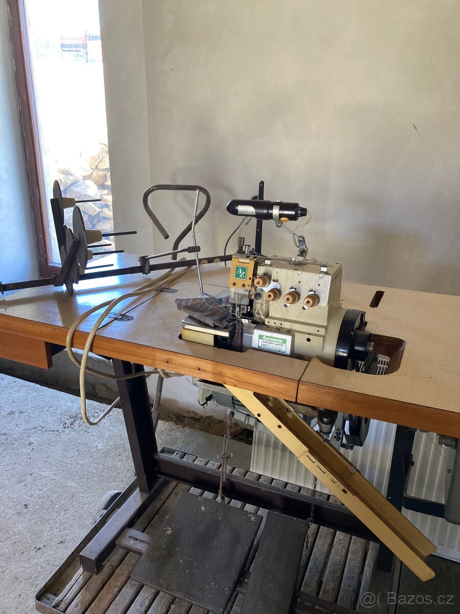 Průmyslový 5-ti nitný overlock Yamato