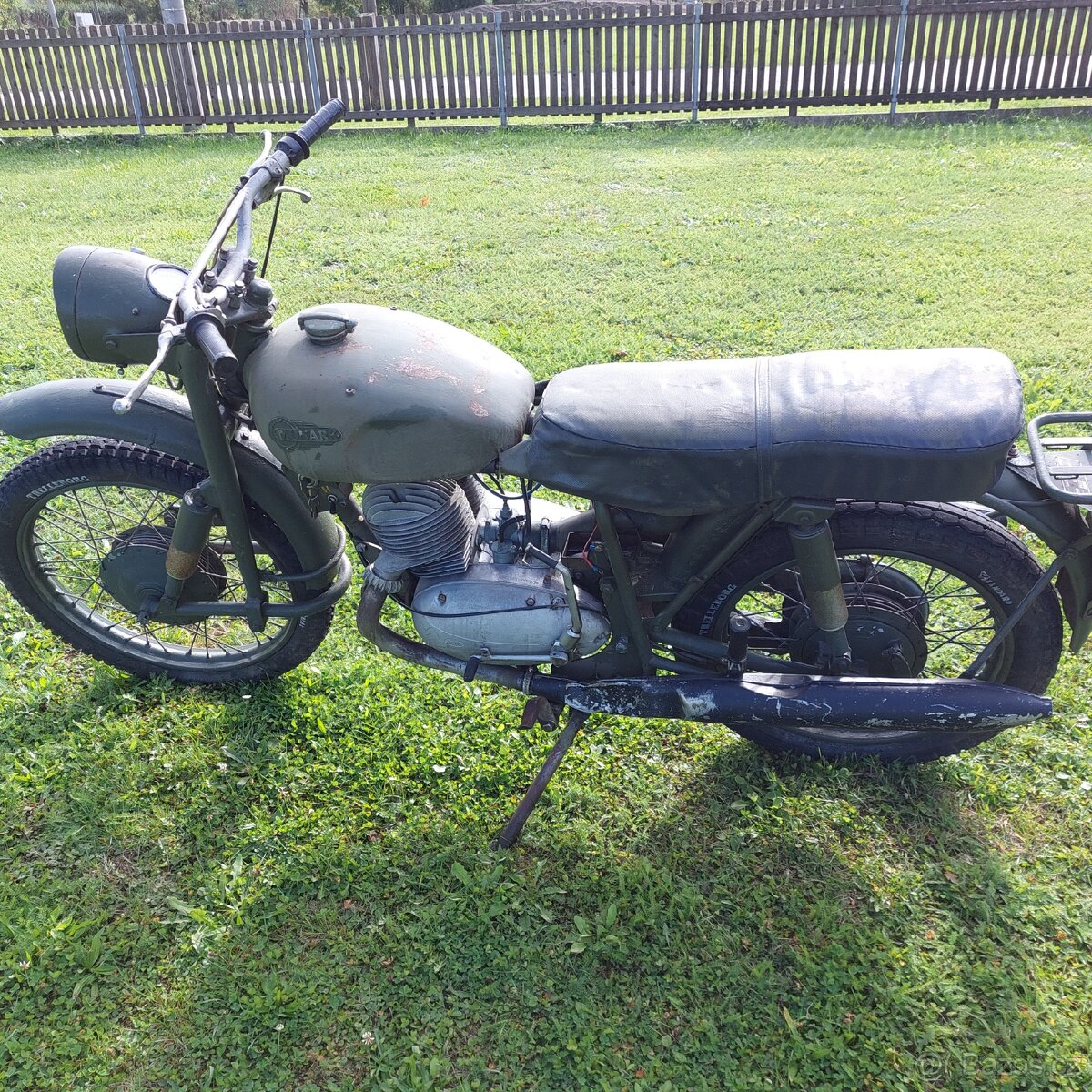 Jawa Monark 350.