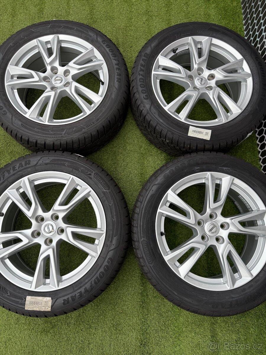 Zimní alu kola Volvo XC40 R18 GOODYEAR