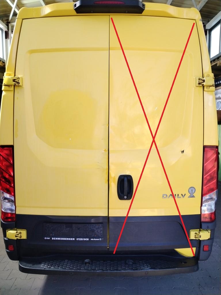 Iveco Daily, zadní dveře a panty
