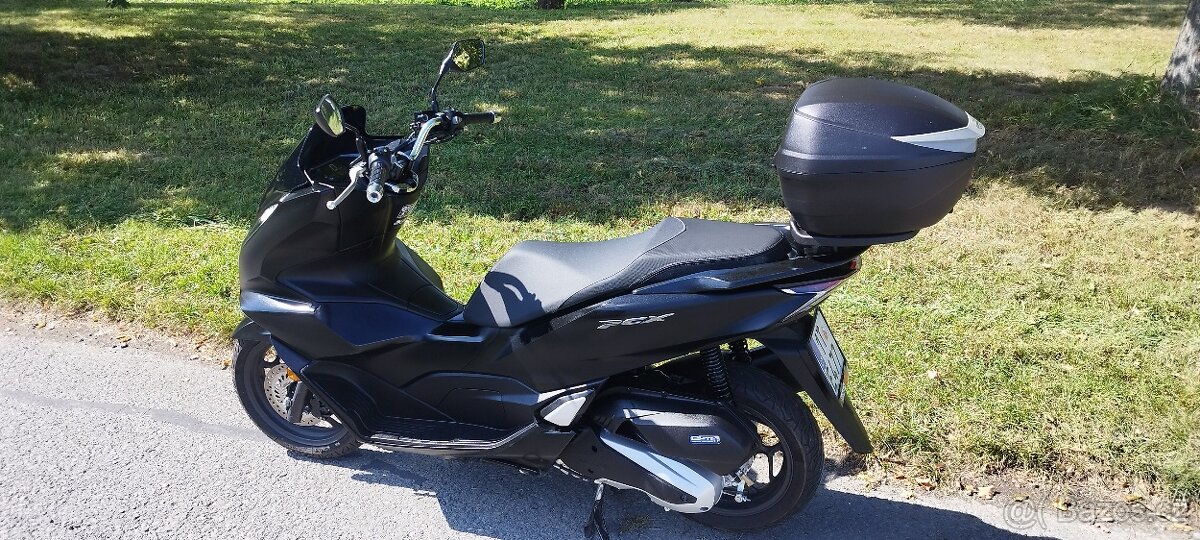Honda PCX 125 .2023.najeto 6800