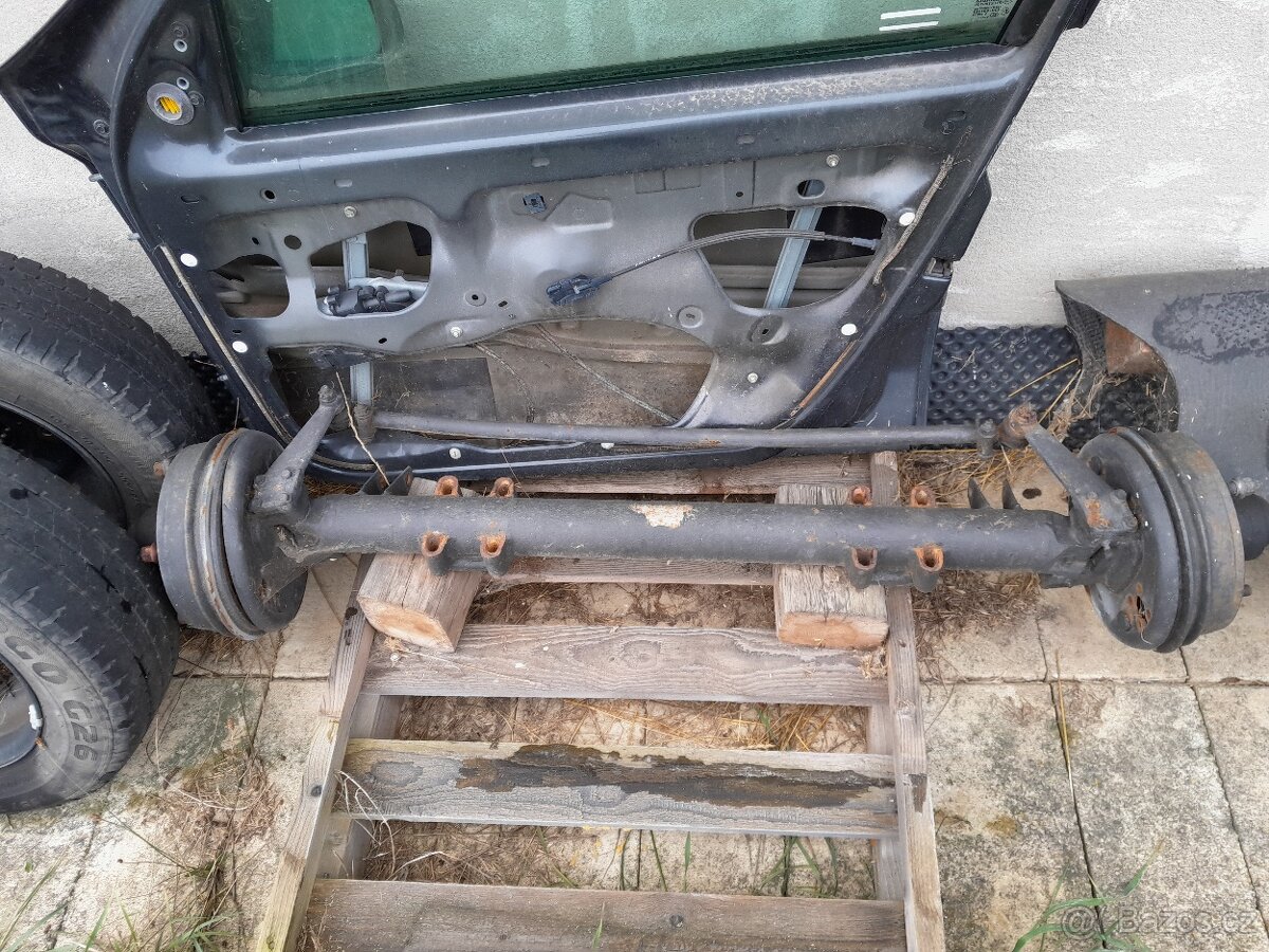 Přední náprava na multikáru