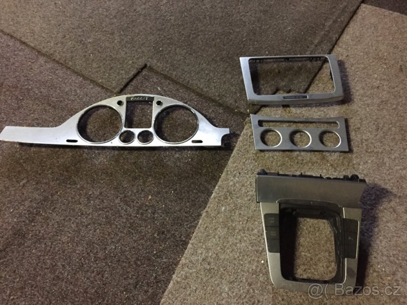 Rámeček navigace VW Passat 3C