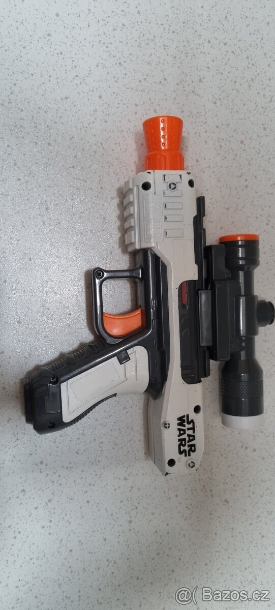 Nerf star wars pistole + náboje+maska Storm trooper