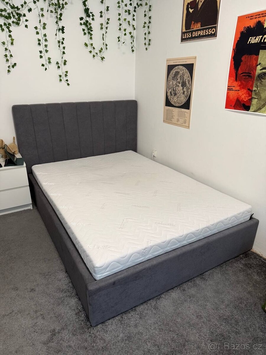 DVOJLŮŽKOVÁ POSTEL + MATRACE