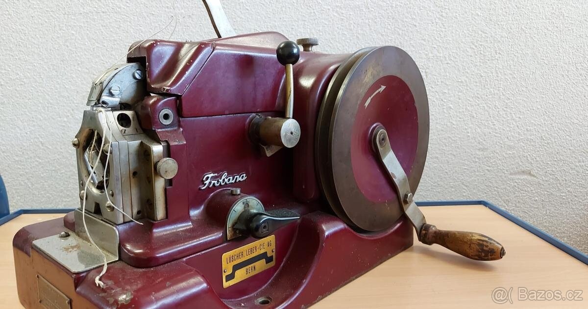 Obuvnický rámový šicí stroj