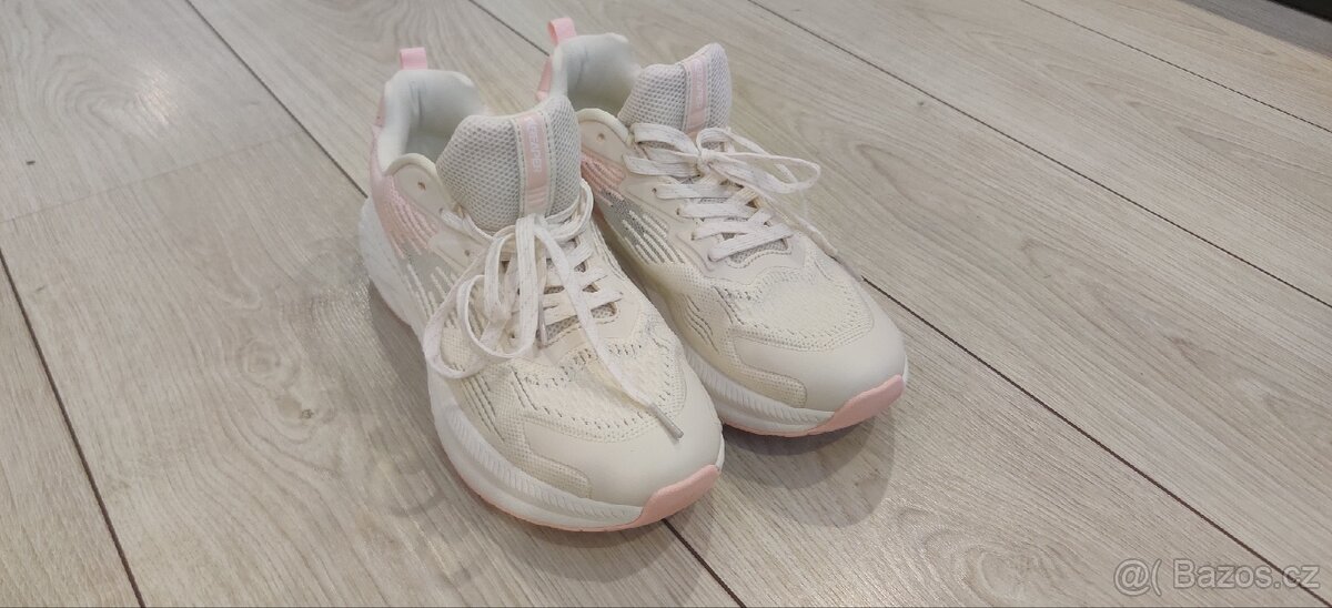 Dámská volnočasová obuv