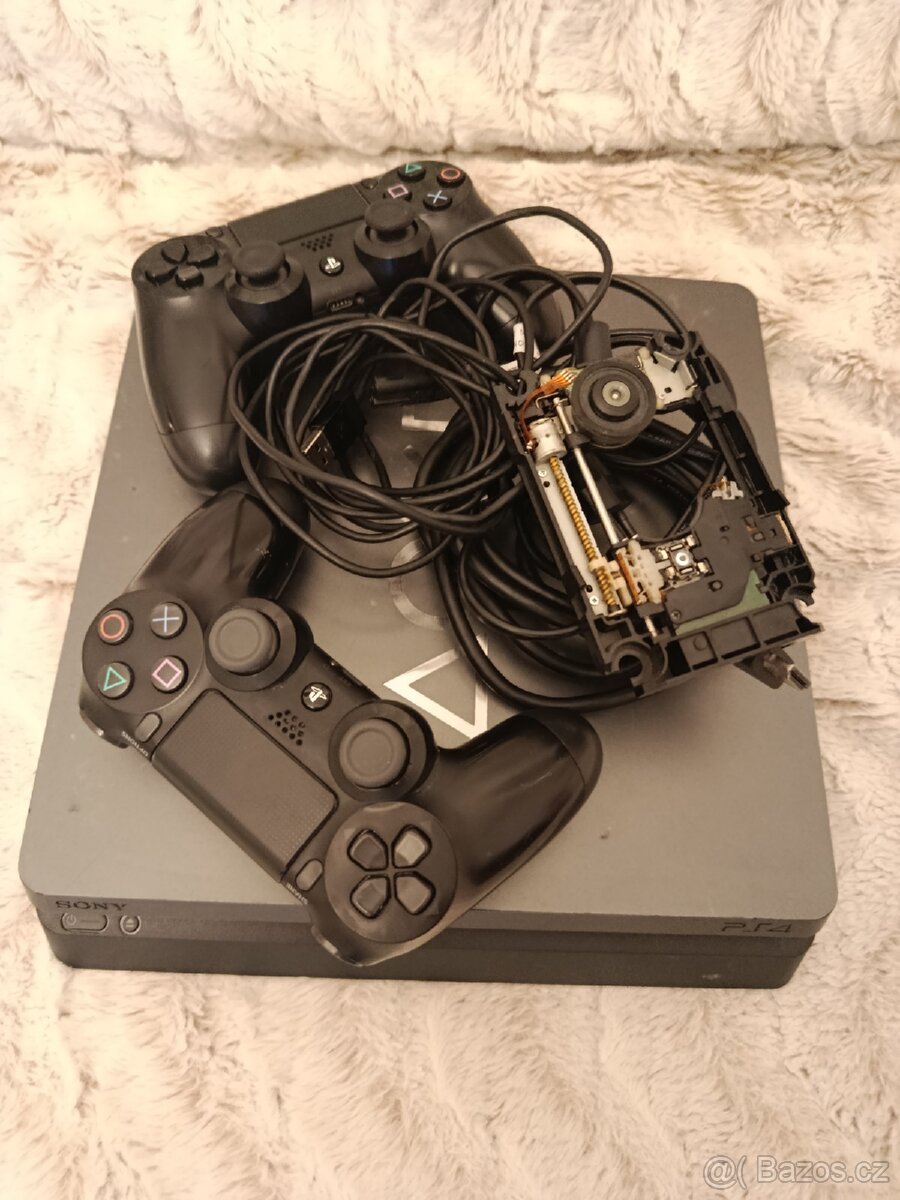 PS4 Slim čti více...