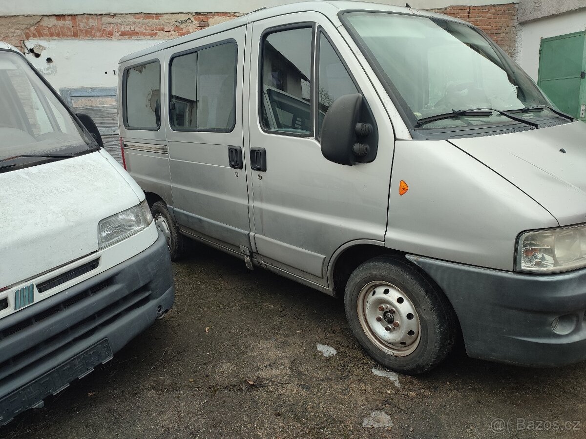 Okna Ducato 244 dveře boční šoupaci 2002-2006rok