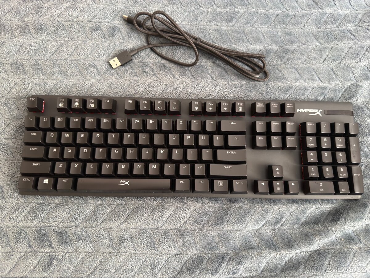 Prodám herní klávesnici Hyperx alloy origins Red