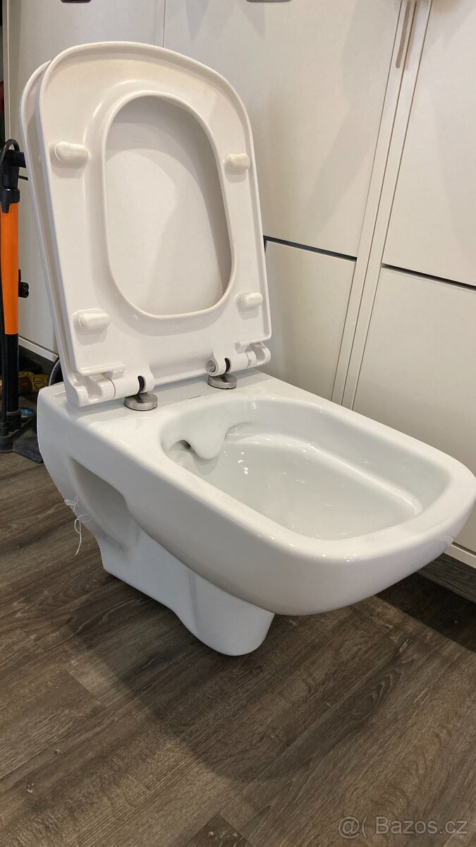 Závěsné WC Cersanit Colour